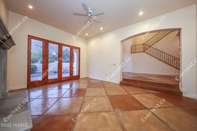 Building Photo - 5366 E Gleneagles Dr