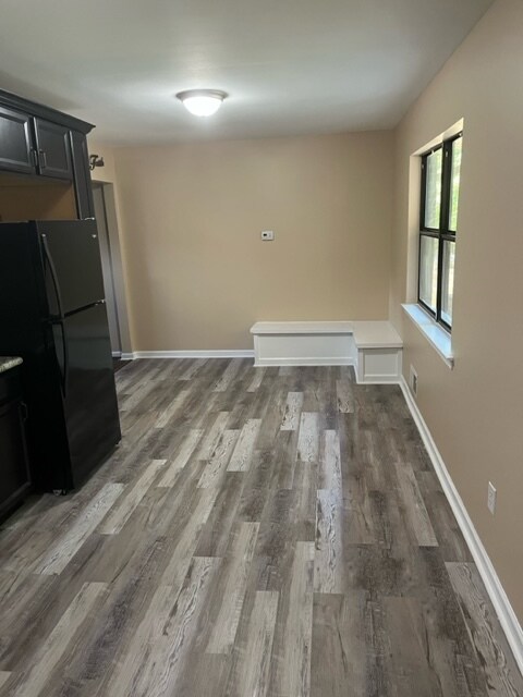 Foto del edificio - 412 Kim Dr