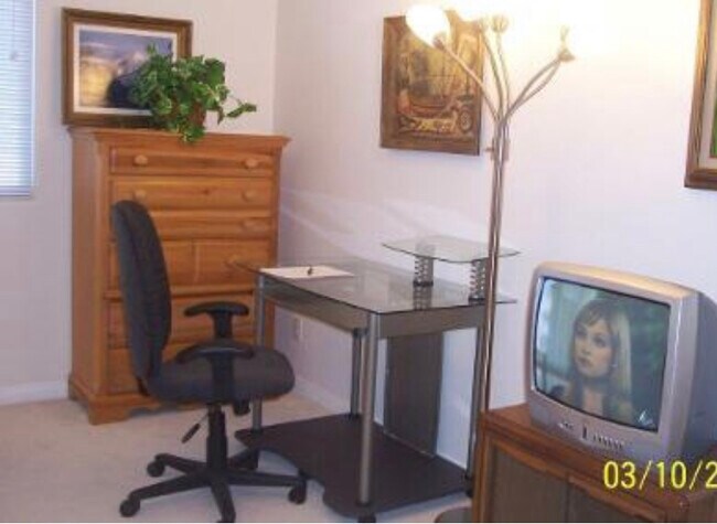 Foto del edificio - 10023 Bidwell Ct