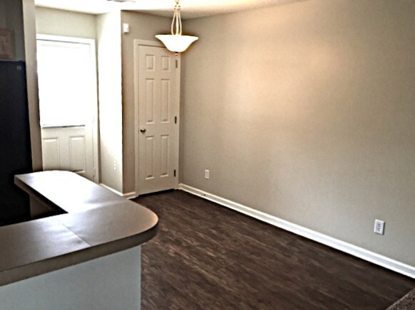 Building Photo - 244 Tigers Paw Dr