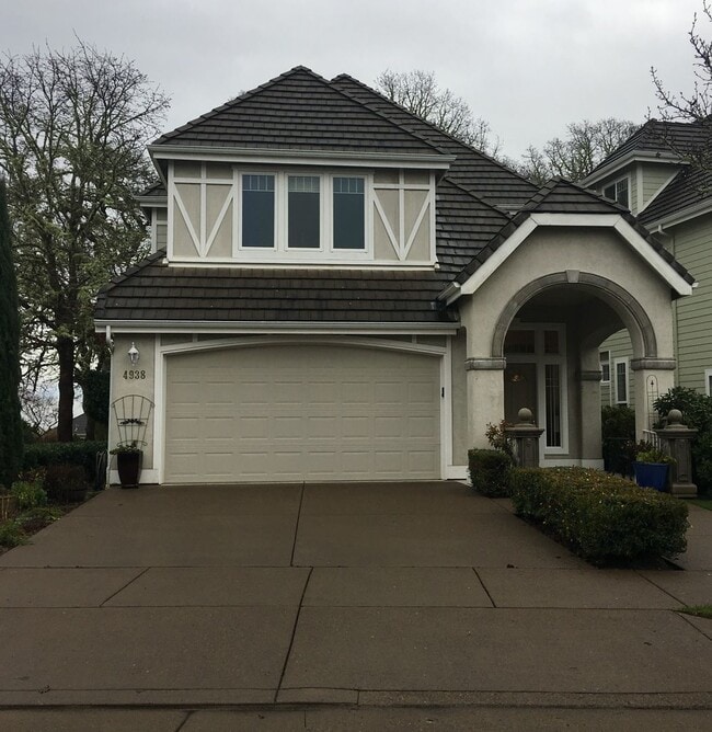 Building Photo - 4938 NW Lavender Cir