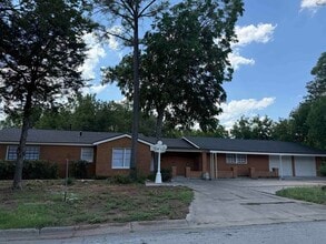 Building Photo - 3005 Moffett Ave