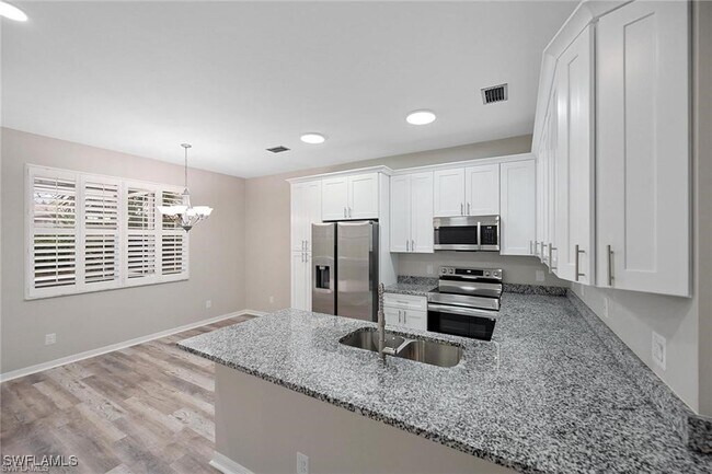 Foto del edificio - 9342 Lake Abby Ln