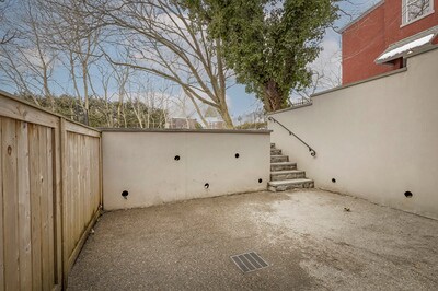 Foto del edificio - 8026 Germantown Ave