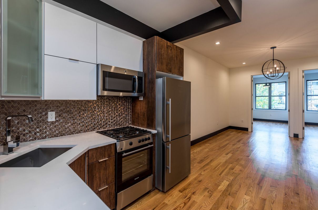 Foto principal - 302 Stanhope St