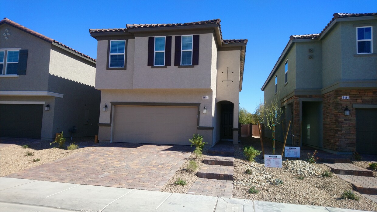 Primary Photo - 5658 Autumn Cliffs Way