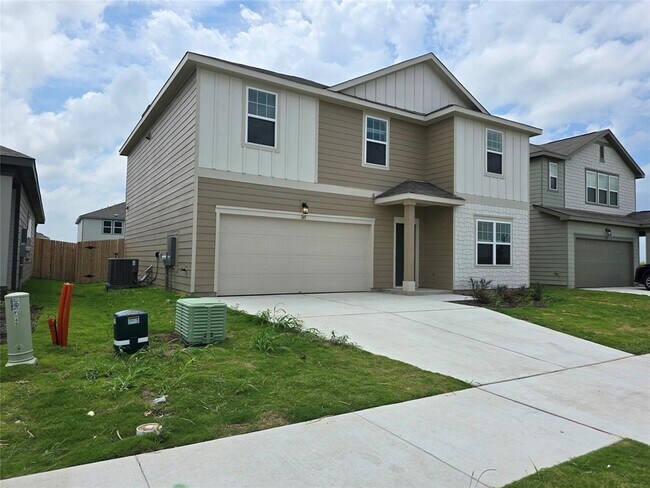 Building Photo - 145 Blazilmar Ln
