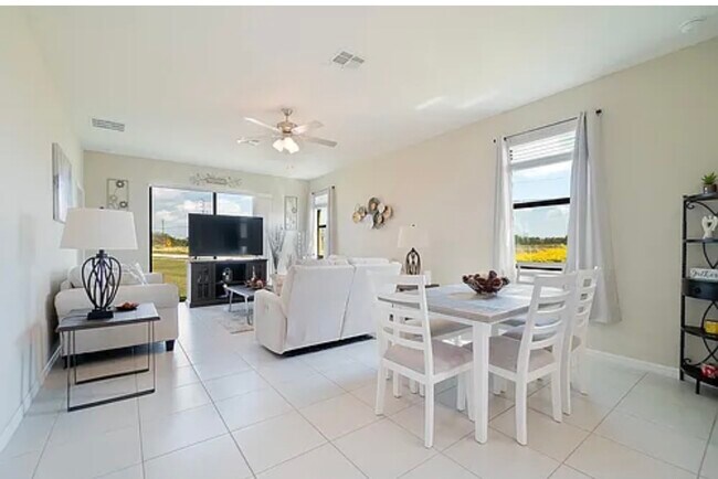 Building Photo - 5102 Joyous Pl