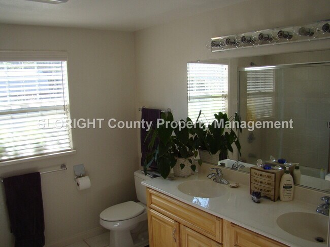 Foto del edificio - AVAILABLE JULY - Home in Bishop Peak Neighborhood - 3 Bed / 2 Bath