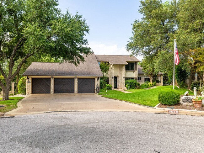 Building Photo - Park like Executive Home on Cul-de-sac / Northwest Balcones / 4 bedrooms, 3.5 baths, 3 car garage...