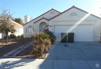 Building Photo - 3736 Rose Canyon Dr