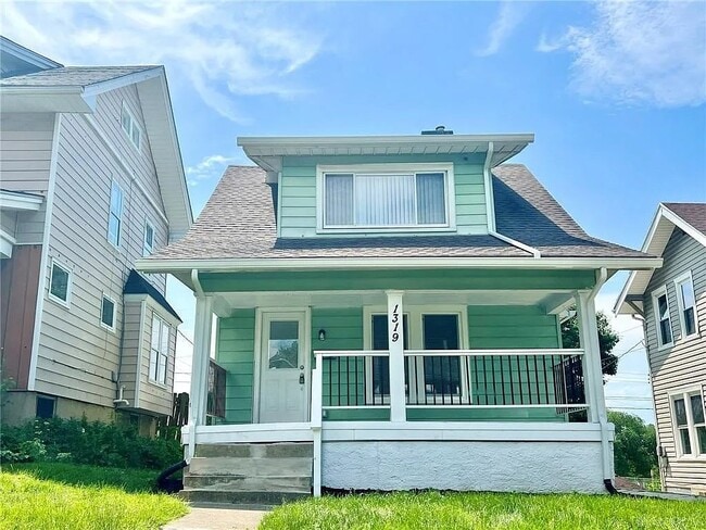 Building Photo - 1319 Highland Ave