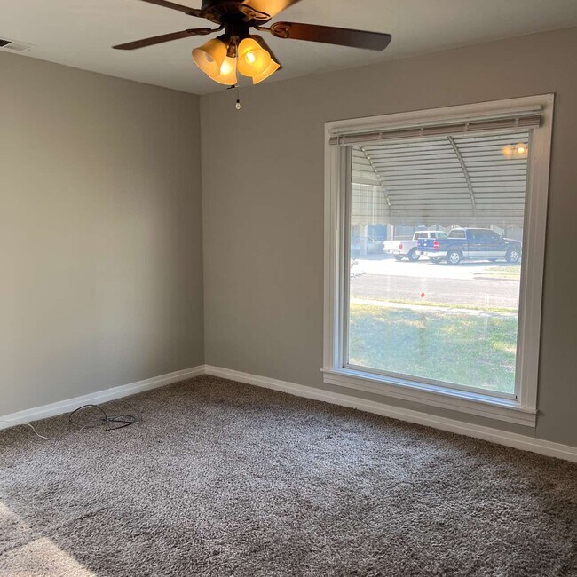 Building Photo - 2424 24th St