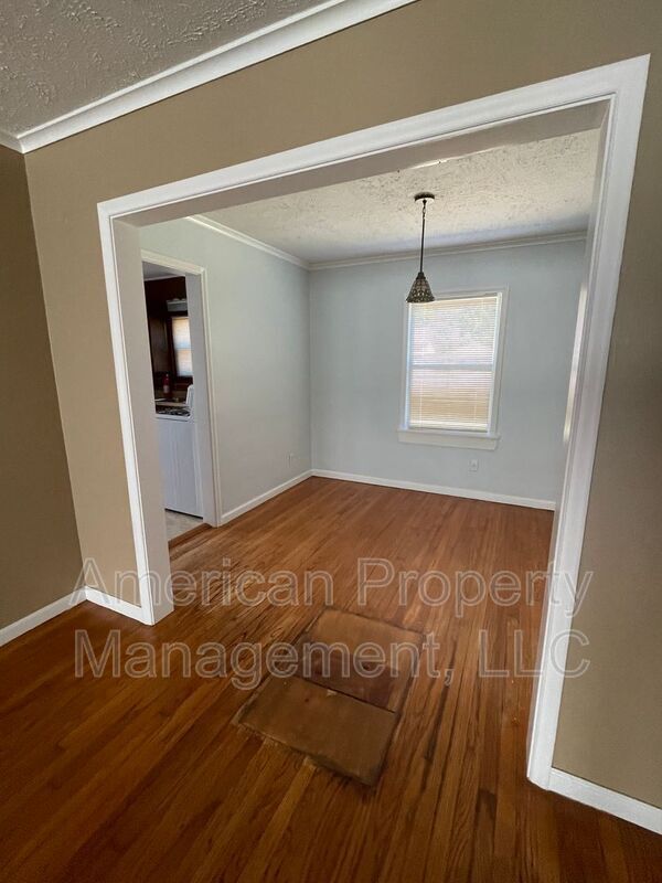 Foto del edificio - 1011 E 37th St