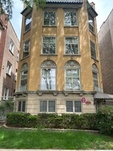Building Photo - 723 Dobson St