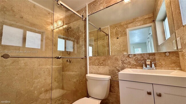 Building Photo - 4 br, 4 bath House - 1116 Hollywood Blvd #...