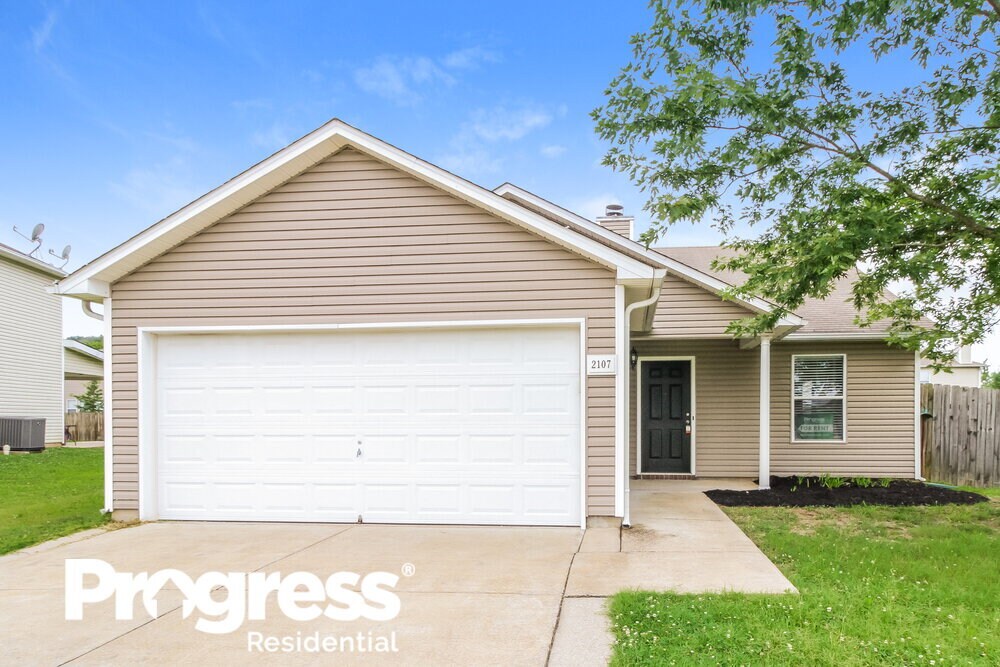 Foto principal - 2107 Carlton Ln
