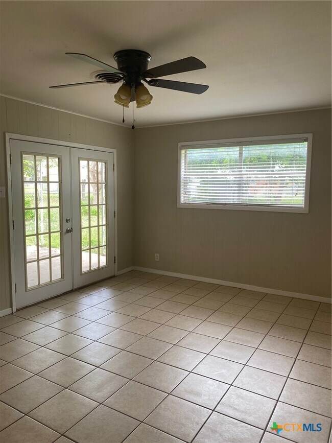Foto del edificio - 3801 Lancelot Ln