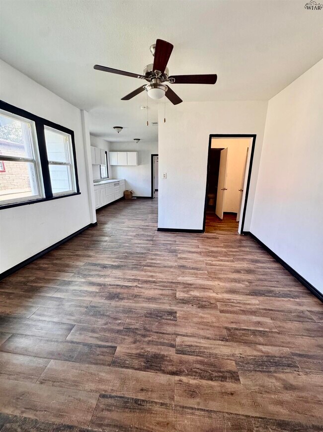 Foto del edificio - 2113 Brown St
