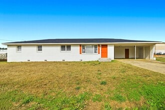 Building Photo - 105 Maxwell Dr