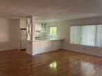 Foto principal - 1346 N Laurel Ave