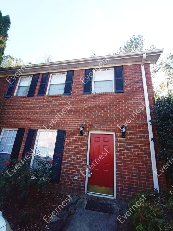 Primary Photo - 142 Sugar Dr