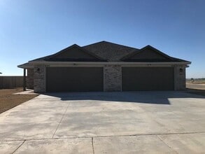 Building Photo - 6045 Jennings Dr