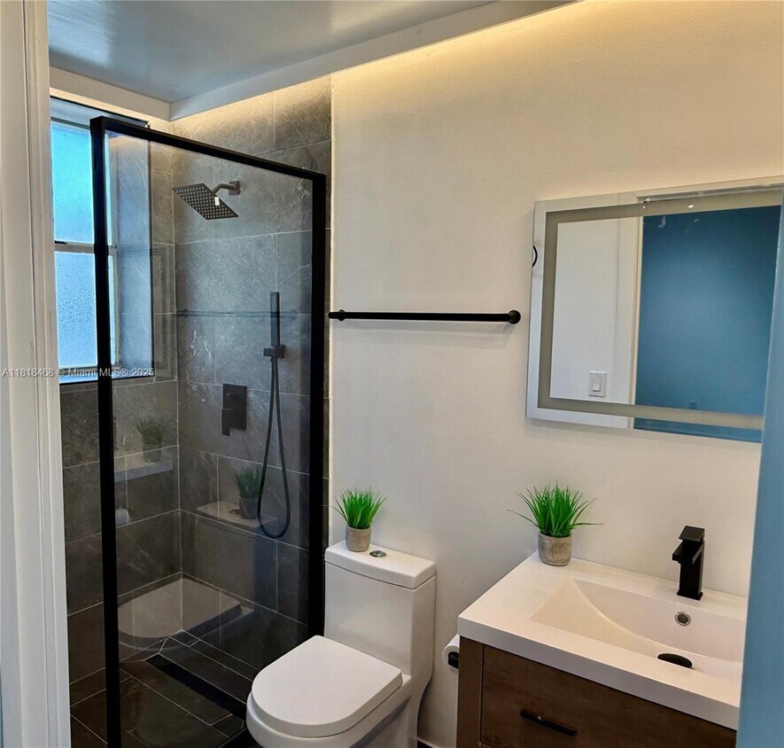 Foto principal - 1502 Jefferson Ave