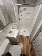 Building Photo - 16 1/2 Winslow St