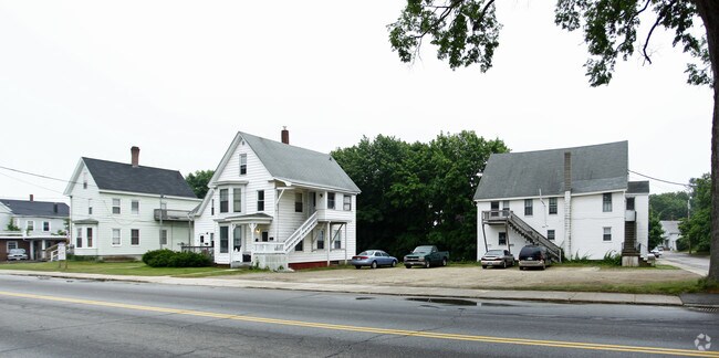 Building Photo - 829-833 Main St