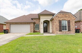 Building Photo - 308 Forest Creek Dr