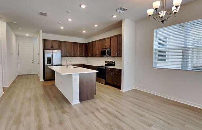 Foto del edificio - 2395 Zuni Rd