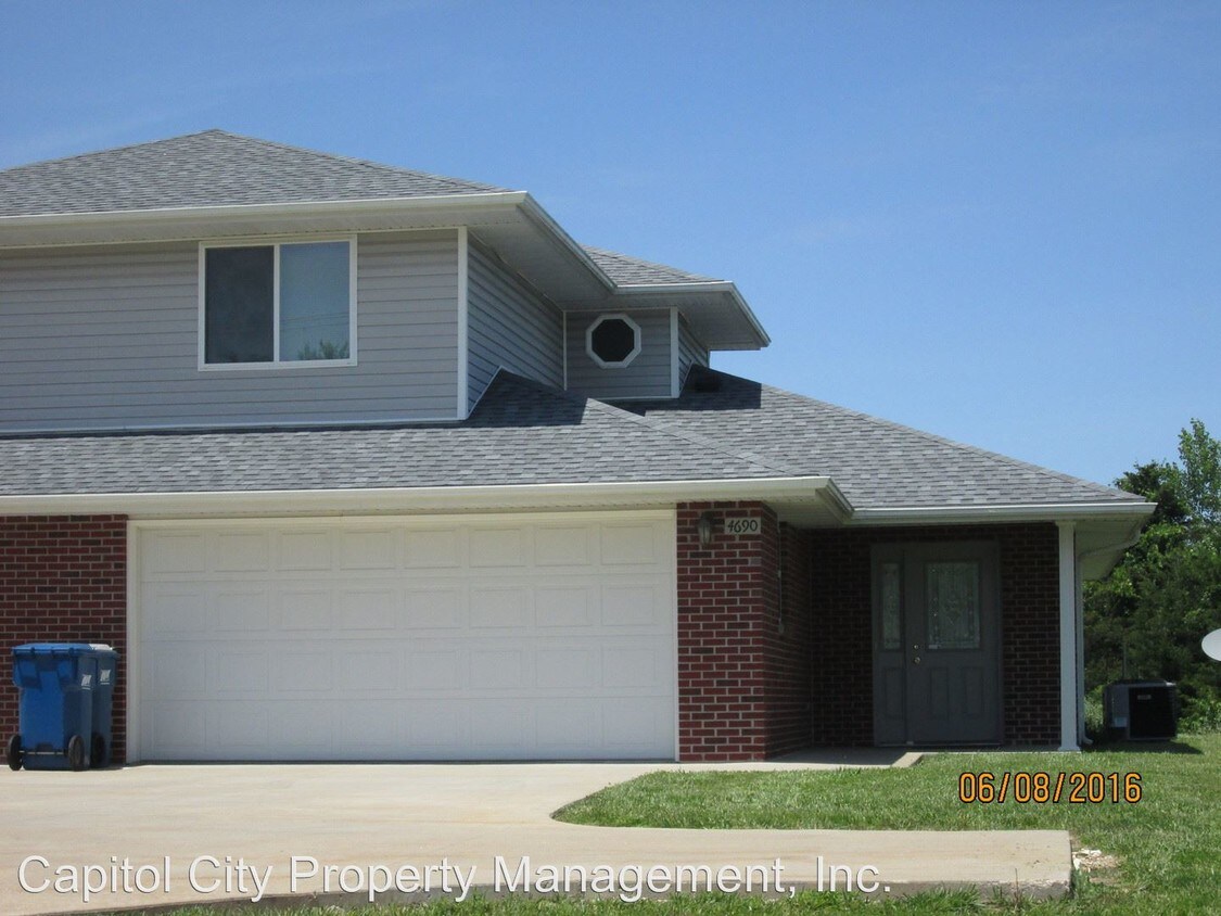 Building Photo - 4690 Old Lohman Rd