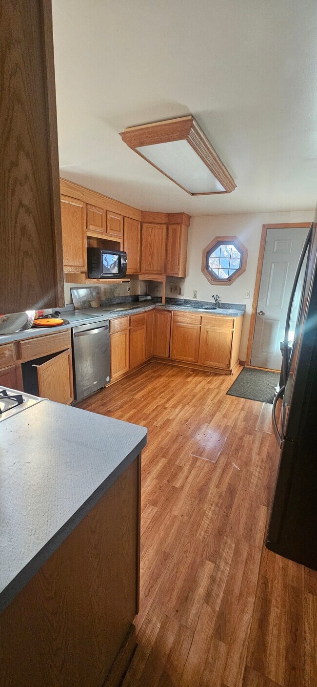 Foto del edificio - 1236 Dewey Ave