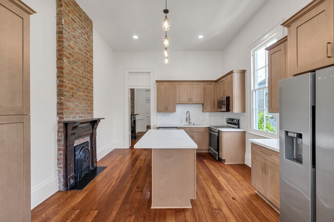 Foto del edificio - 3027 Saint Claude Ave