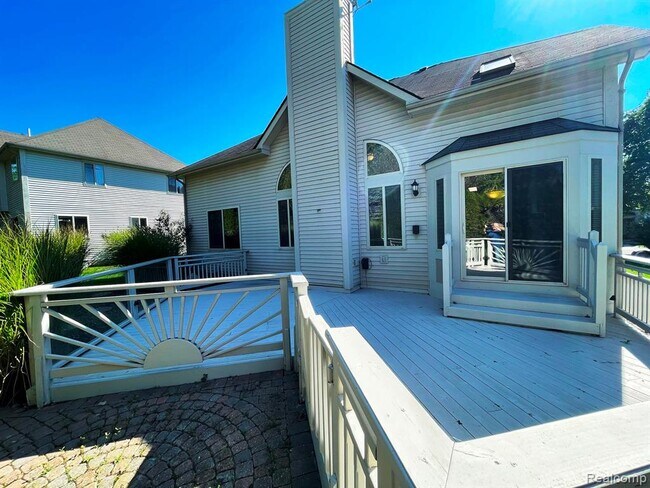 Foto del edificio - 3324 Harbours Blvd