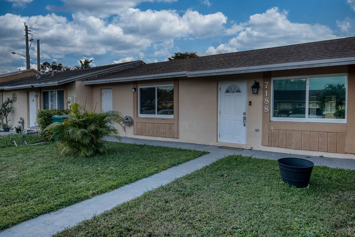 Foto principal - 7188 SW 152nd Pl