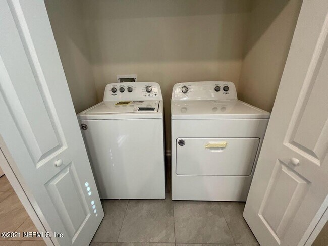 Building Photo - 7664 LEGACY Trl