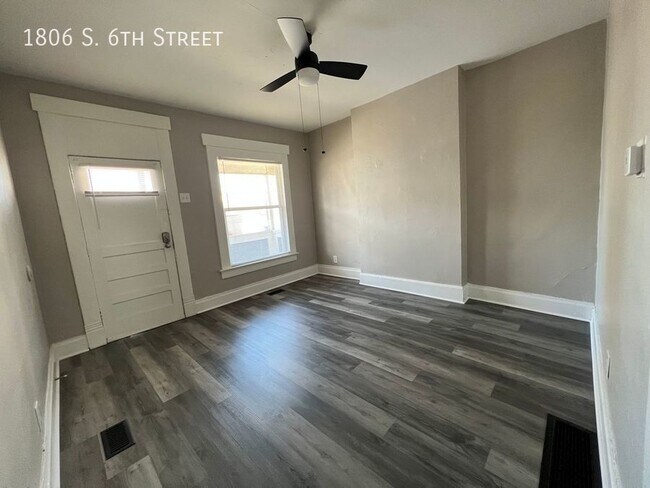 Building Photo - Newly Renovated 2 Bedroom just outside Ger...