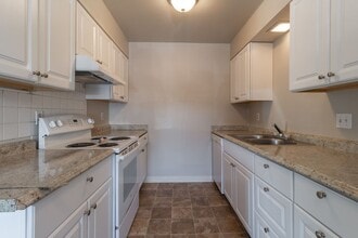 Building Photo - 932 NE 86th St