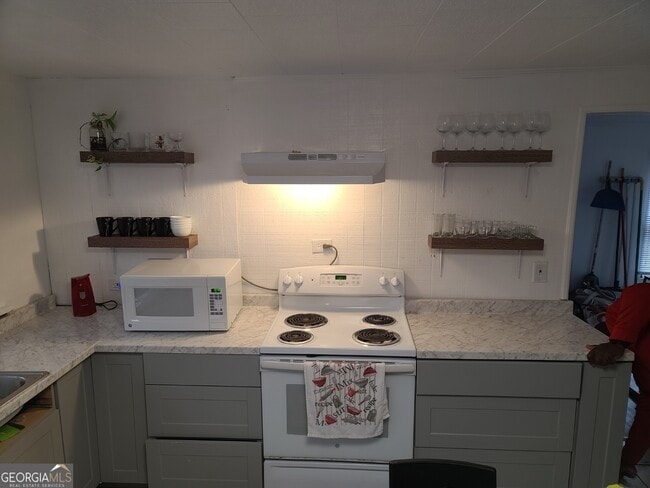 Building Photo - 904 Park Ave