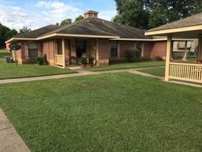 Building Photo - 500 Danville Rd