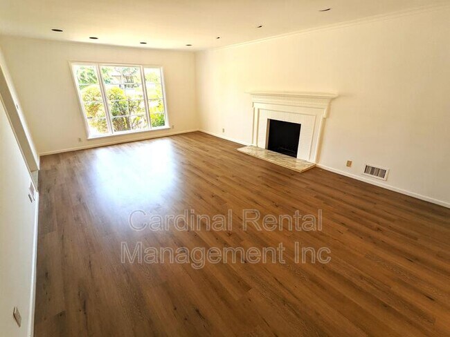 Foto del edificio - 2570 Wallingford Rd