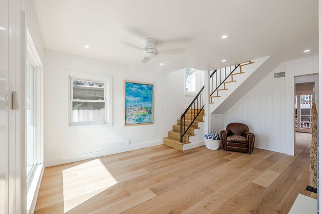 Building Photo - 500 Manhattan Ave