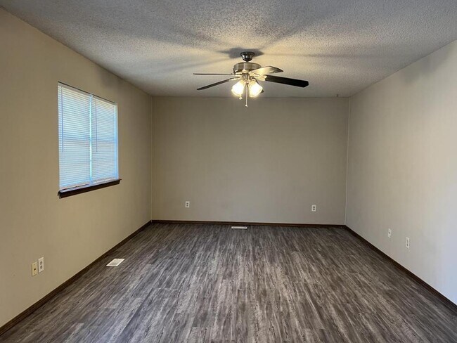 Foto del edificio - 828 Euclid St