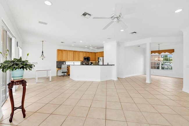 Building Photo - 12686 Little Palm Ln