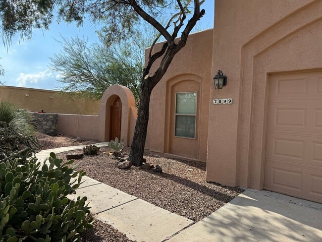 Building Photo - Beautiful 3 Bedroom Home! Available Now!