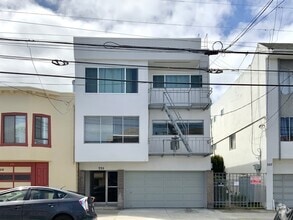 Building Photo - 335 23rd Ave