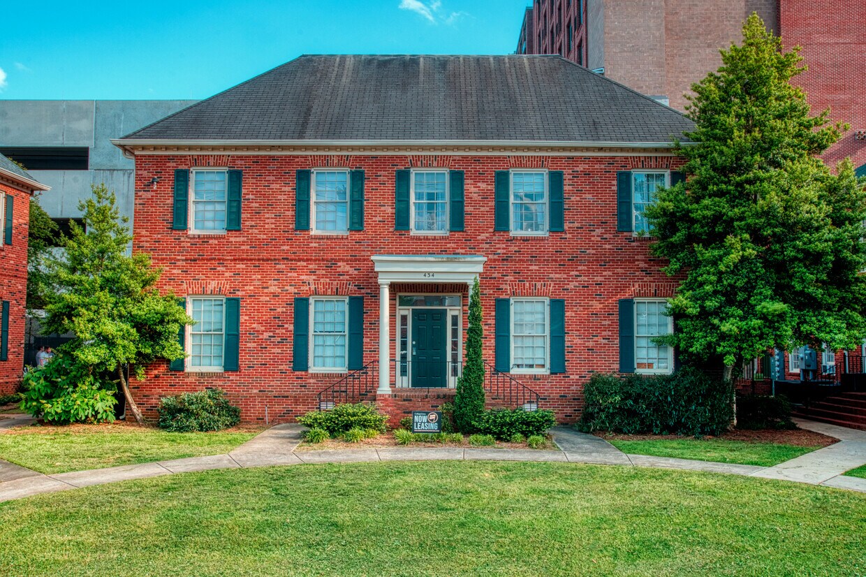 Primary Photo - 436 E Dougherty St
