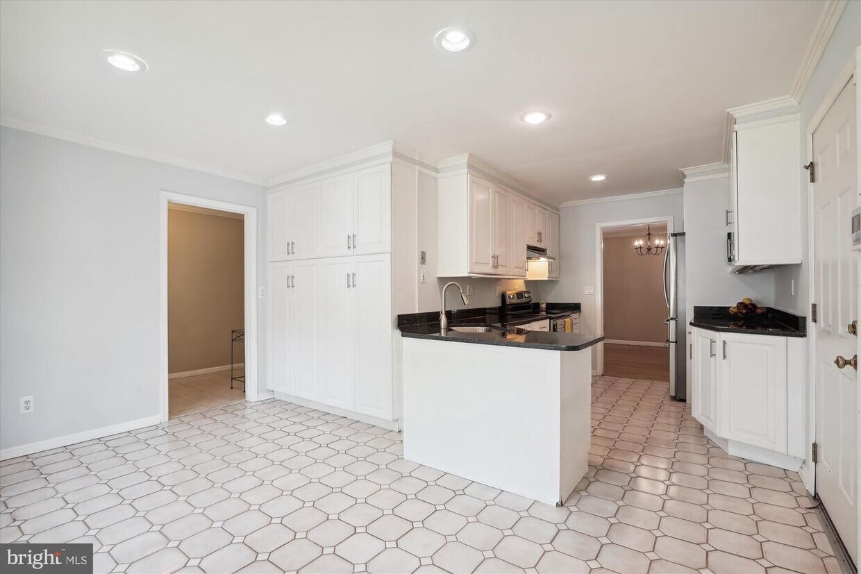 8011 Birnam Wood Dr, McLean, VA 22102 House Rental in McLean, VA